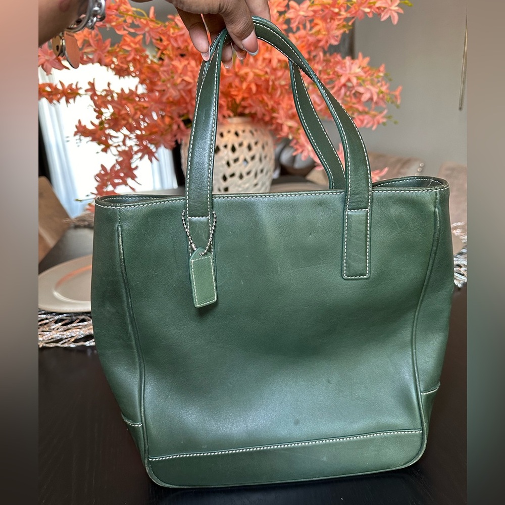Authentic Coach Leather Tote D1S-7787
